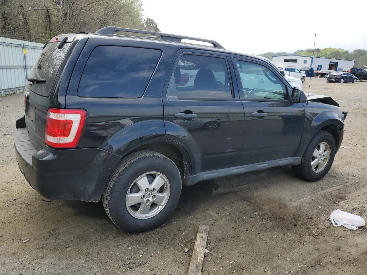 Photo 2 VIN: 1FMCU0D74CKA74907 - FORD ESCAPE 