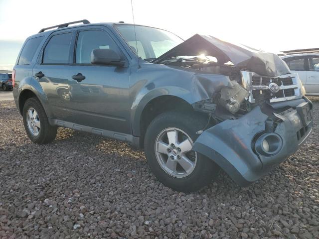 Photo 3 VIN: 1FMCU0D74CKB58628 - FORD ESCAPE XLT 