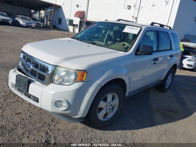 Photo 1 VIN: 1FMCU0D75AKB11315 - FORD ESCAPE 