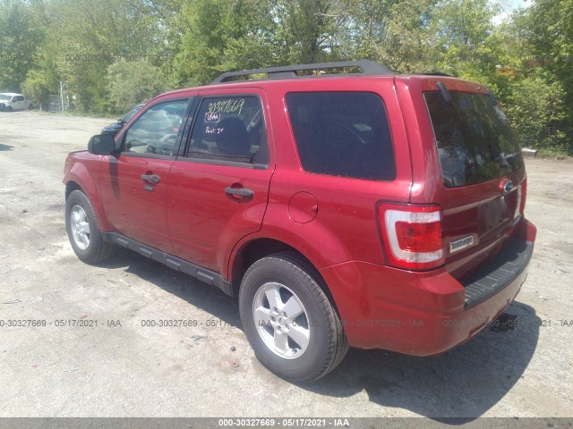 Photo 2 VIN: 1FMCU0D75AKB11704 - FORD ESCAPE 