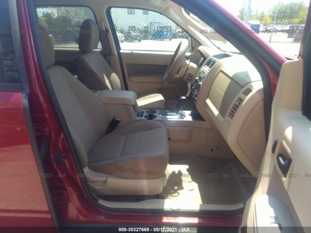 Photo 4 VIN: 1FMCU0D75AKB11704 - FORD ESCAPE 