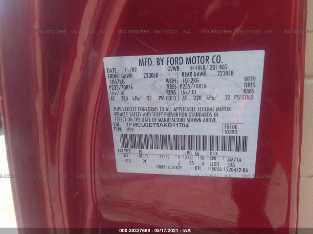 Photo 8 VIN: 1FMCU0D75AKB11704 - FORD ESCAPE 