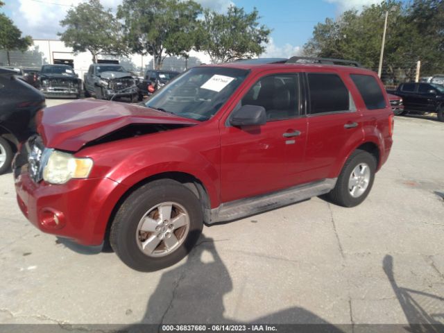 Photo 1 VIN: 1FMCU0D75AKC49940 - FORD ESCAPE 