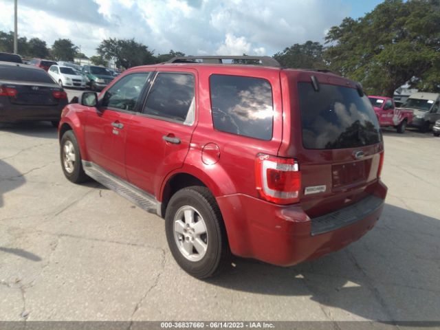 Photo 2 VIN: 1FMCU0D75AKC49940 - FORD ESCAPE 