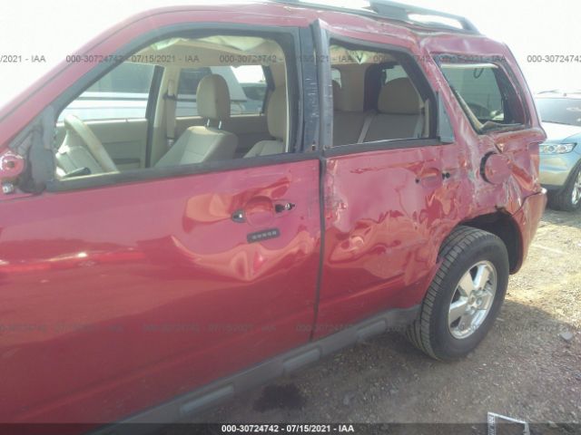 Photo 5 VIN: 1FMCU0D75BKA06002 - FORD ESCAPE 