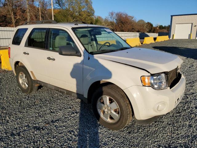 Photo 3 VIN: 1FMCU0D75BKB35079 - FORD ESCAPE XLT 