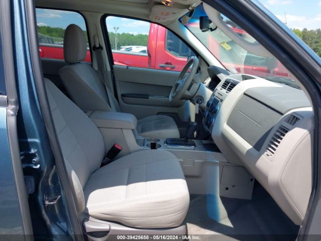 Photo 4 VIN: 1FMCU0D75BKC02392 - FORD ESCAPE 