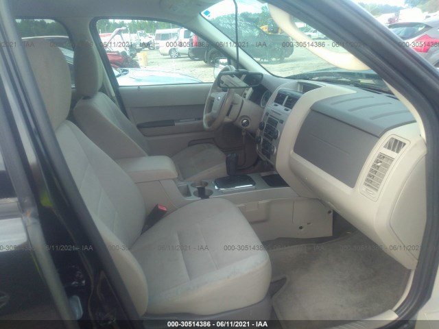 Photo 4 VIN: 1FMCU0D75BKC25638 - FORD ESCAPE 