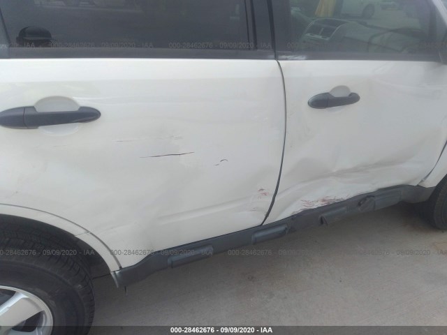 Photo 5 VIN: 1FMCU0D75CKA14294 - FORD ESCAPE 