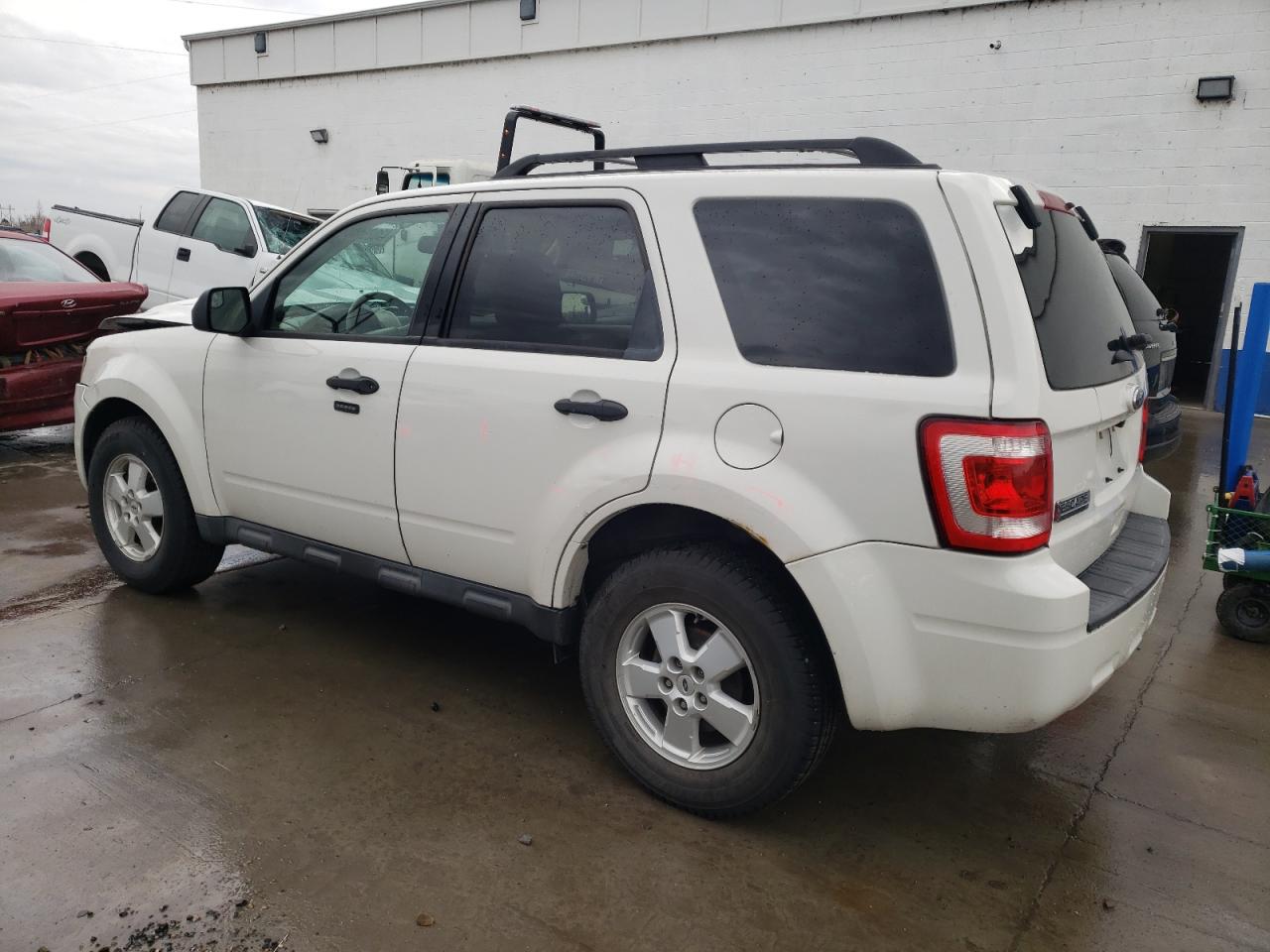 Photo 1 VIN: 1FMCU0D75CKA38627 - FORD ESCAPE 