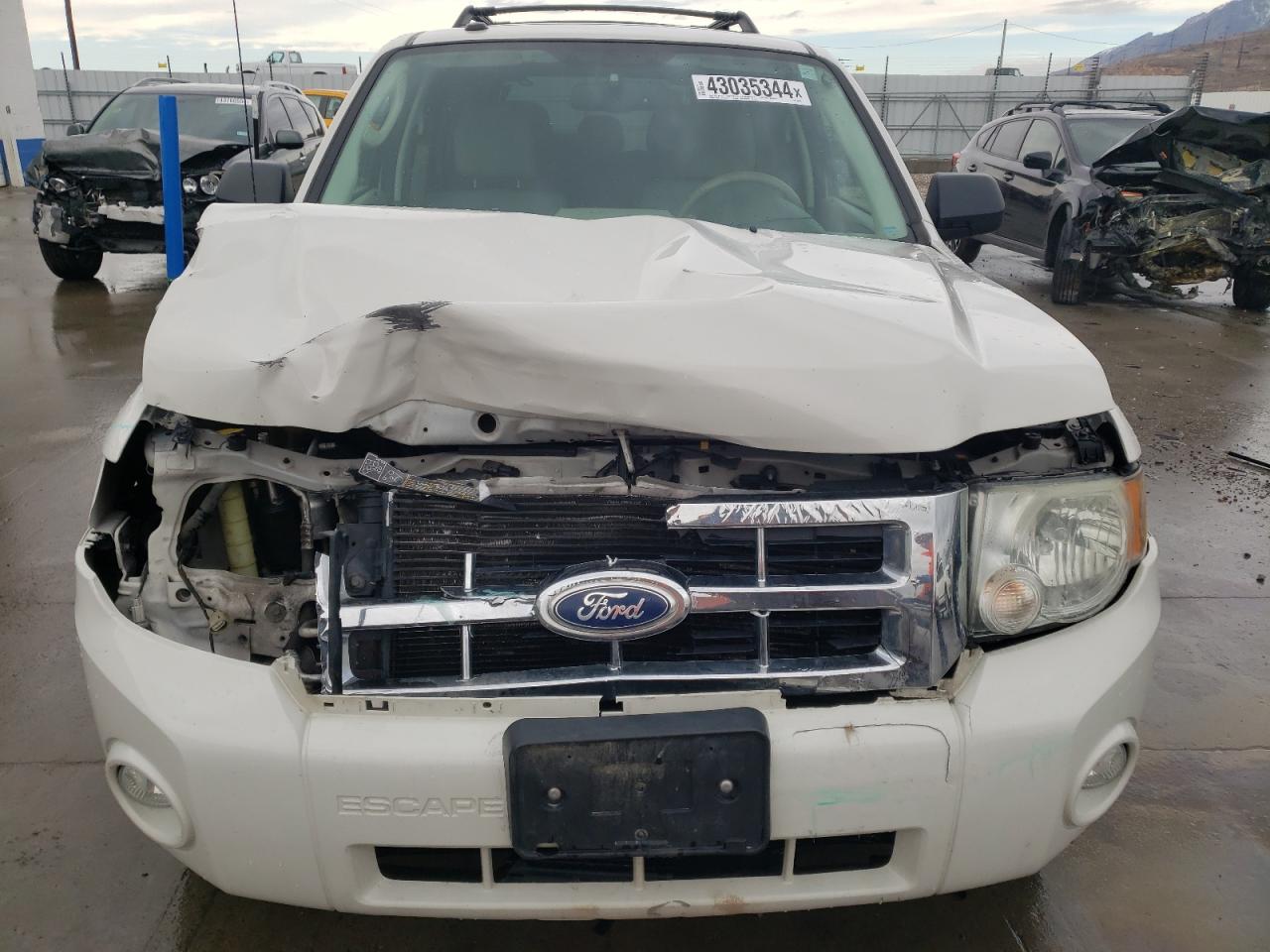 Photo 4 VIN: 1FMCU0D75CKA38627 - FORD ESCAPE 