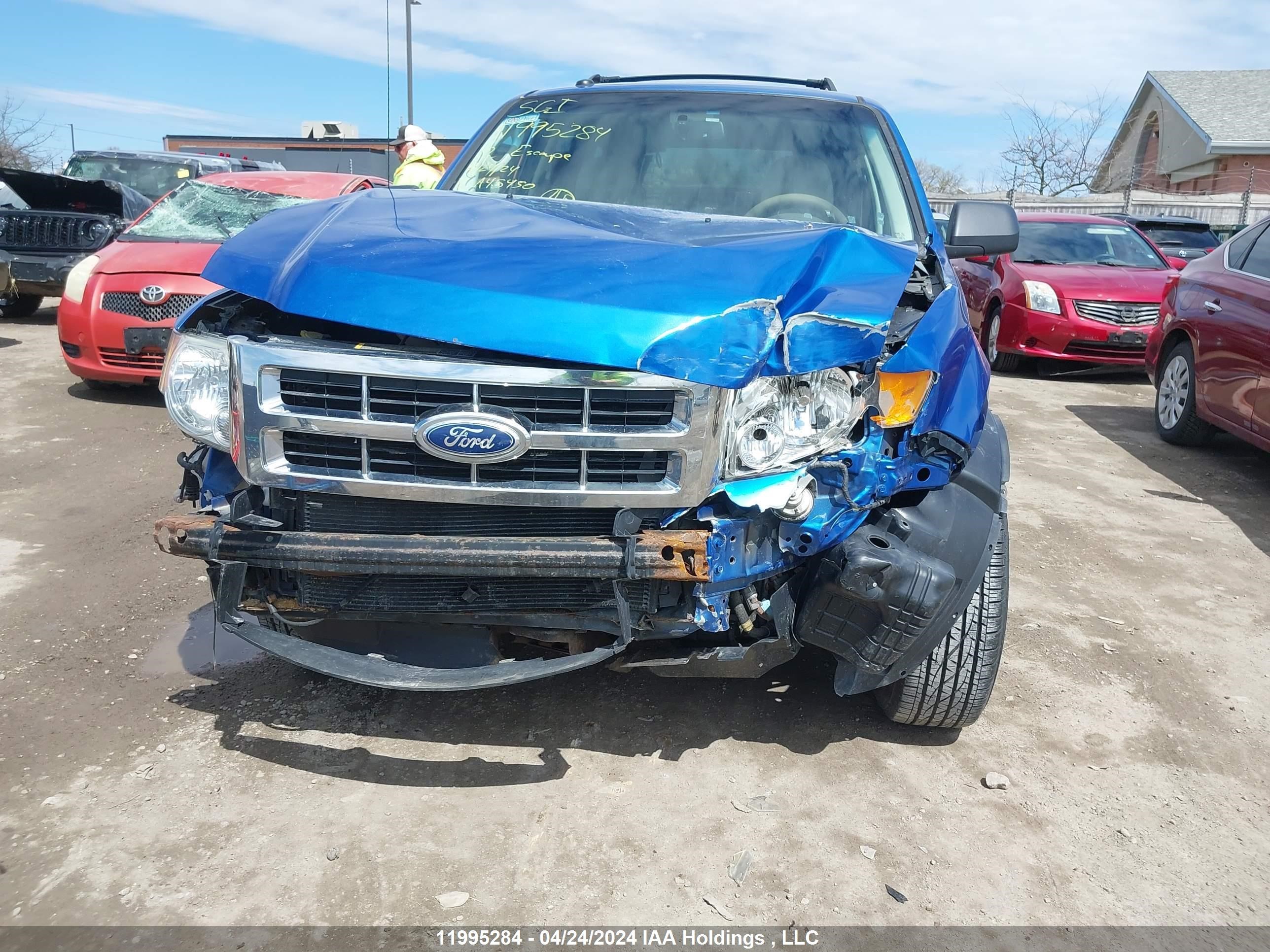 Photo 12 VIN: 1FMCU0D75CKA45450 - FORD ESCAPE 