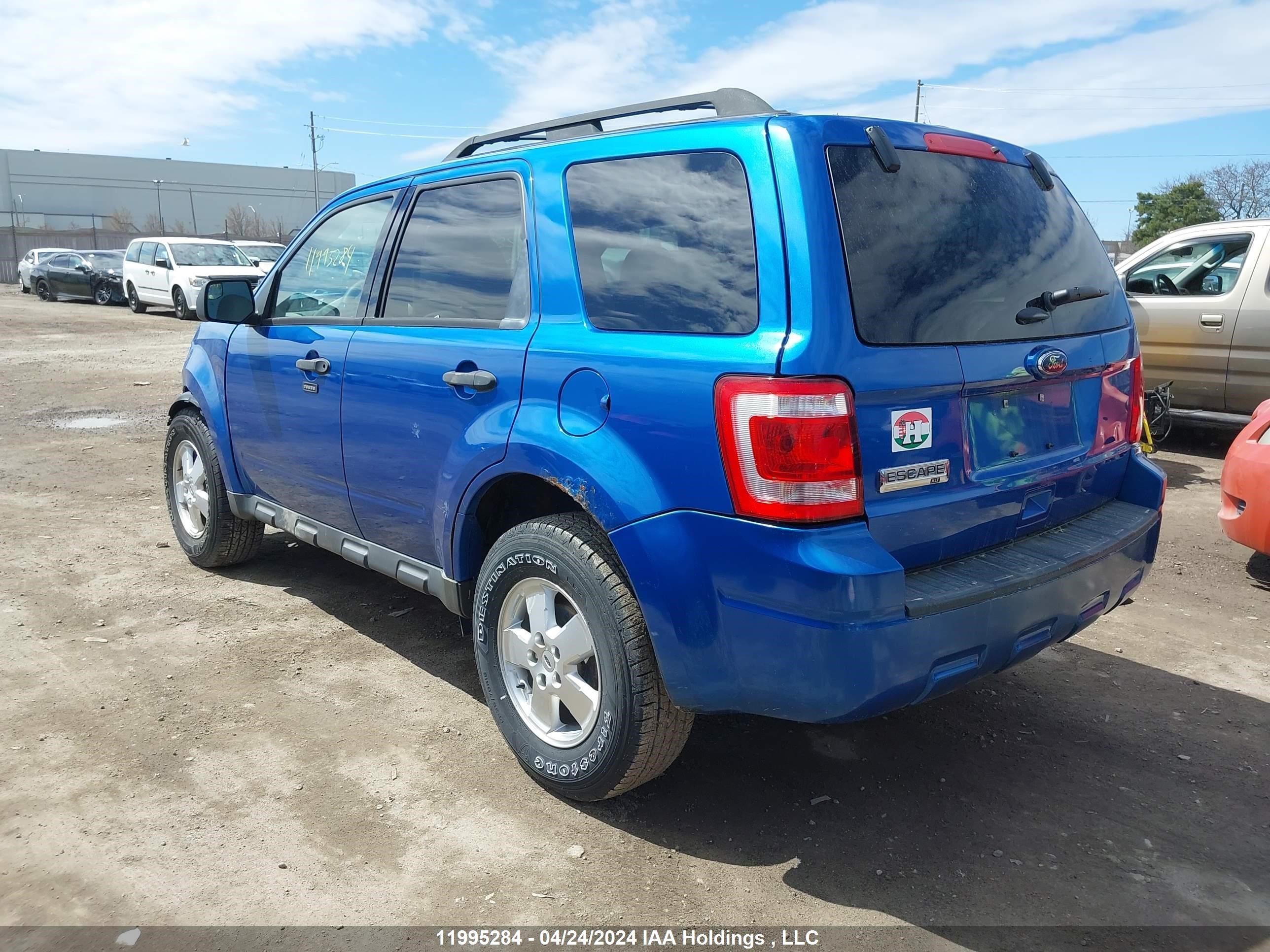 Photo 2 VIN: 1FMCU0D75CKA45450 - FORD ESCAPE 