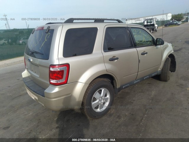 Photo 3 VIN: 1FMCU0D75CKA70428 - FORD ESCAPE 