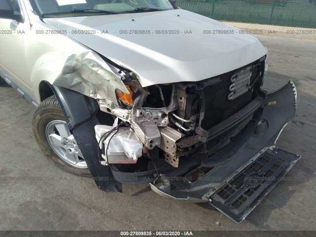 Photo 5 VIN: 1FMCU0D75CKA70428 - FORD ESCAPE 