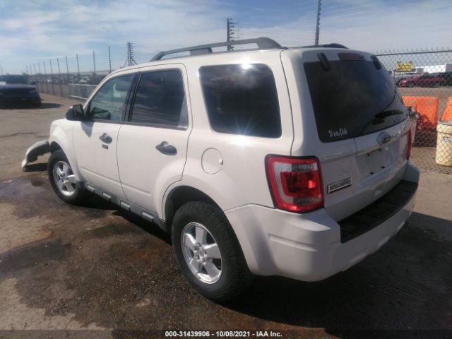 Photo 2 VIN: 1FMCU0D75CKA90257 - FORD ESCAPE 