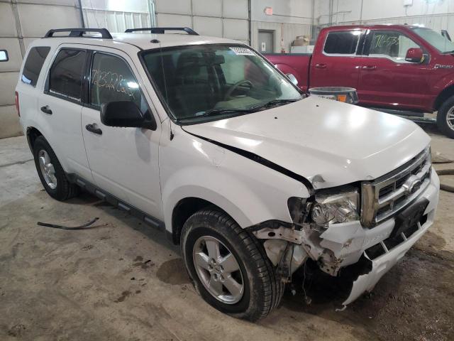 Photo 3 VIN: 1FMCU0D76AKB28639 - FORD ESCAPE XLT 