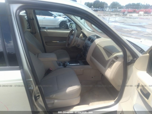 Photo 4 VIN: 1FMCU0D76AKC89038 - FORD ESCAPE 