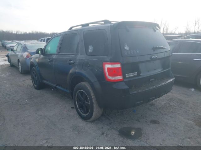 Photo 2 VIN: 1FMCU0D76AKD18733 - FORD ESCAPE 