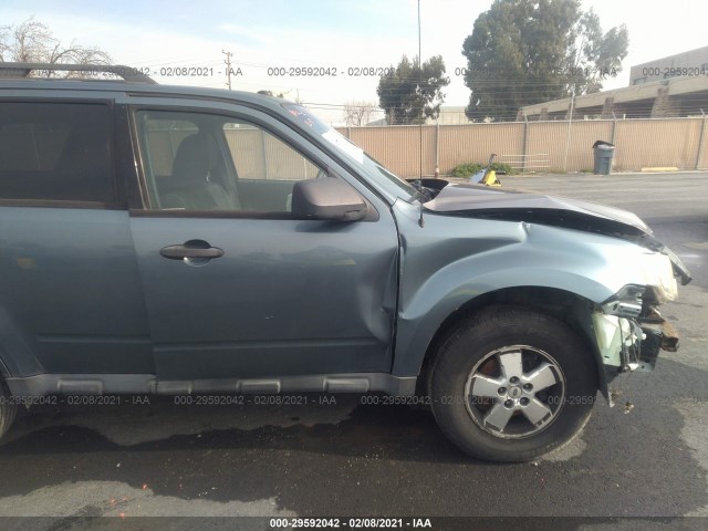 Photo 5 VIN: 1FMCU0D76AKD20305 - FORD ESCAPE 