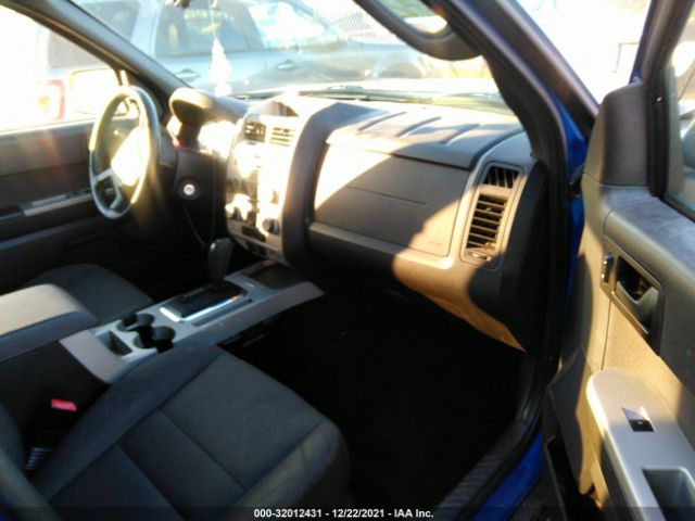 Photo 4 VIN: 1FMCU0D76BKA67276 - FORD ESCAPE 