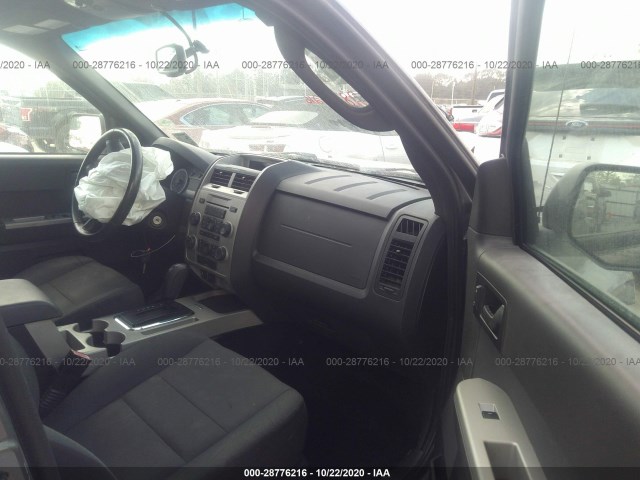 Photo 4 VIN: 1FMCU0D76CKA49393 - FORD ESCAPE 