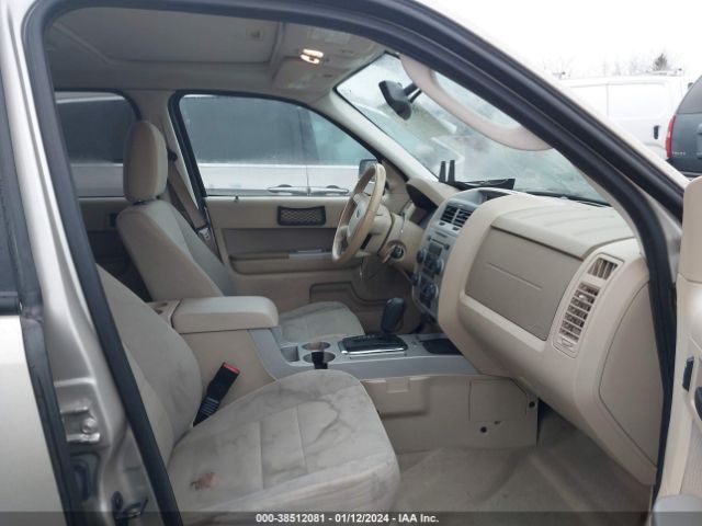 Photo 4 VIN: 1FMCU0D76CKB77018 - FORD ESCAPE 