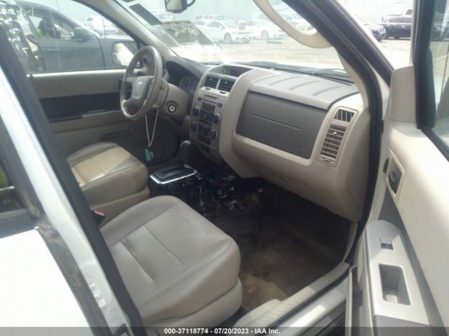 Photo 4 VIN: 1FMCU0D76CKB92991 - NISSAN SENTRA 