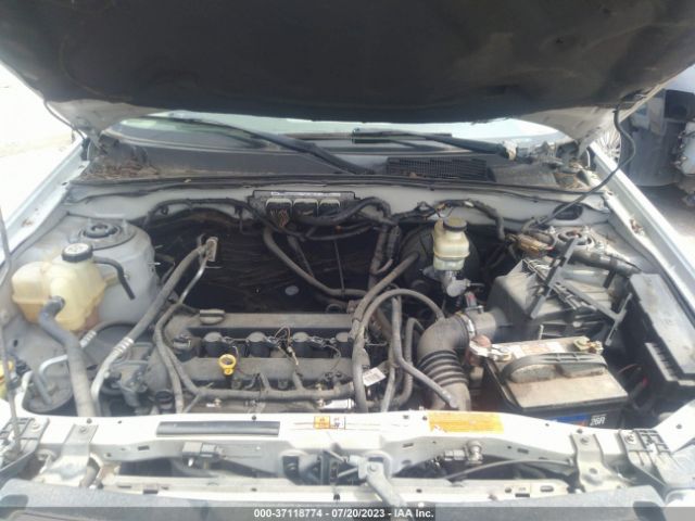 Photo 9 VIN: 1FMCU0D76CKB92991 - NISSAN SENTRA 