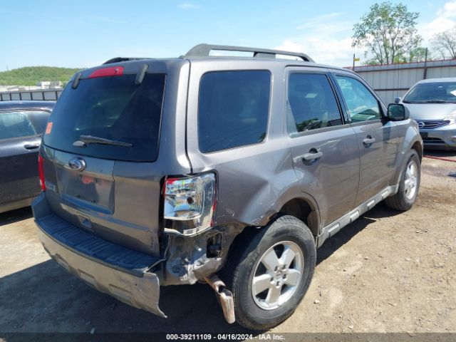 Photo 3 VIN: 1FMCU0D76CKC10647 - FORD ESCAPE 