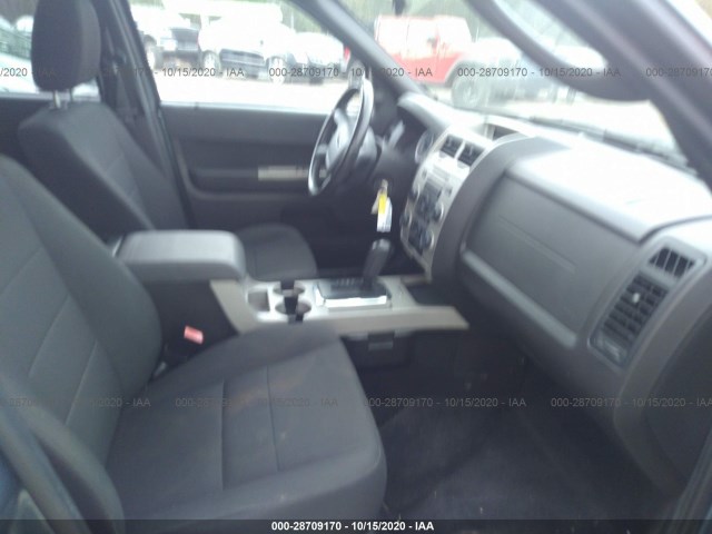 Photo 4 VIN: 1FMCU0D77AKA30624 - FORD ESCAPE 