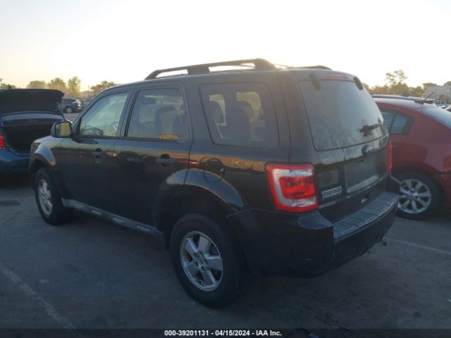 Photo 2 VIN: 1FMCU0D77AKA69018 - FORD ESCAPE 