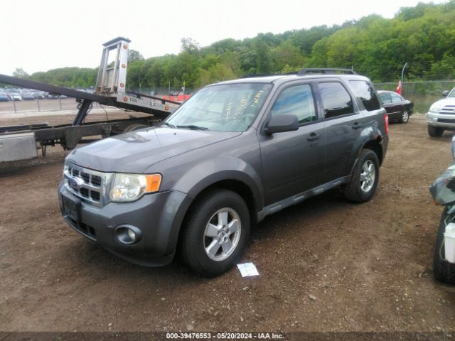 Photo 1 VIN: 1FMCU0D77AKB31677 - FORD ESCAPE 