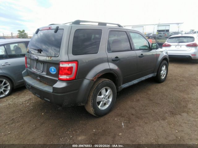 Photo 3 VIN: 1FMCU0D77AKB31677 - FORD ESCAPE 