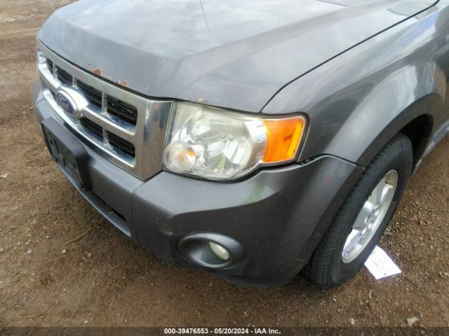 Photo 5 VIN: 1FMCU0D77AKB31677 - FORD ESCAPE 