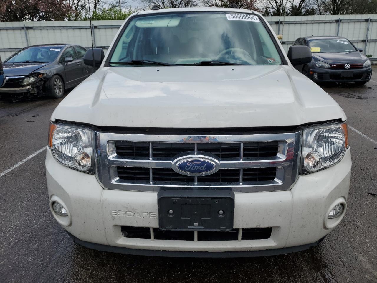 Photo 4 VIN: 1FMCU0D77AKC30693 - FORD ESCAPE 