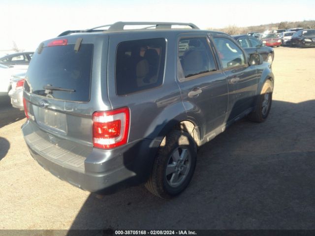 Photo 3 VIN: 1FMCU0D77AKC49566 - FORD ESCAPE 