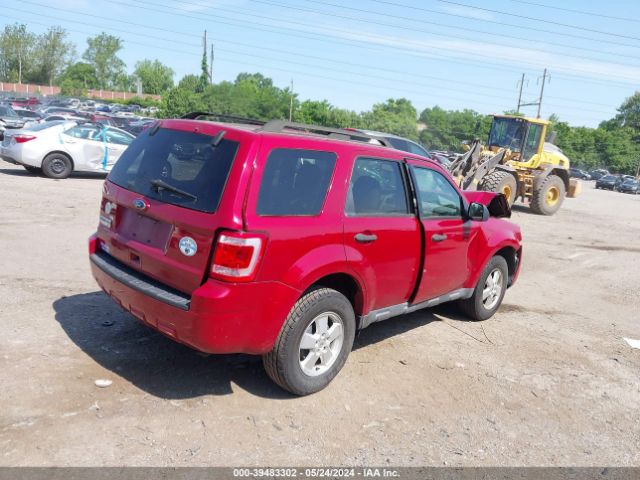 Photo 3 VIN: 1FMCU0D77AKD47495 - FORD ESCAPE 