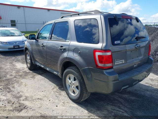 Photo 2 VIN: 1FMCU0D77BKA67268 - FORD ESCAPE 