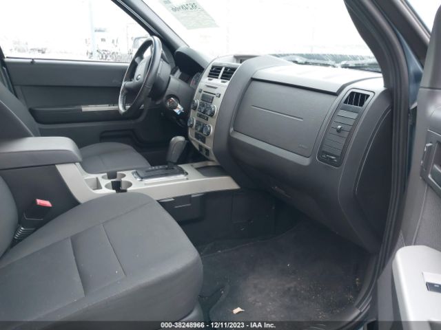 Photo 4 VIN: 1FMCU0D77BKA92879 - FORD ESCAPE 