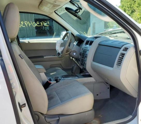 Photo 4 VIN: 1FMCU0D77BKC27374 - FORD ESCAPE XLT 