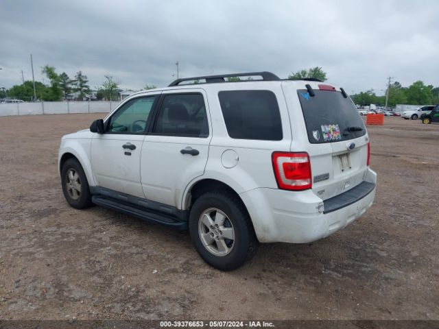 Photo 2 VIN: 1FMCU0D77BKC32090 - FORD ESCAPE 