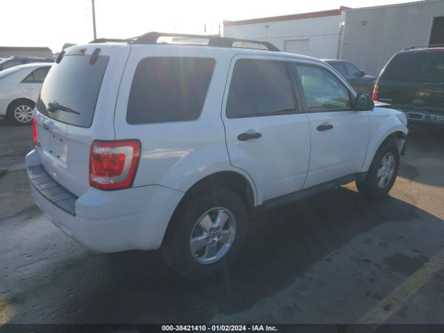 Photo 3 VIN: 1FMCU0D77BKC54543 - FORD ESCAPE 