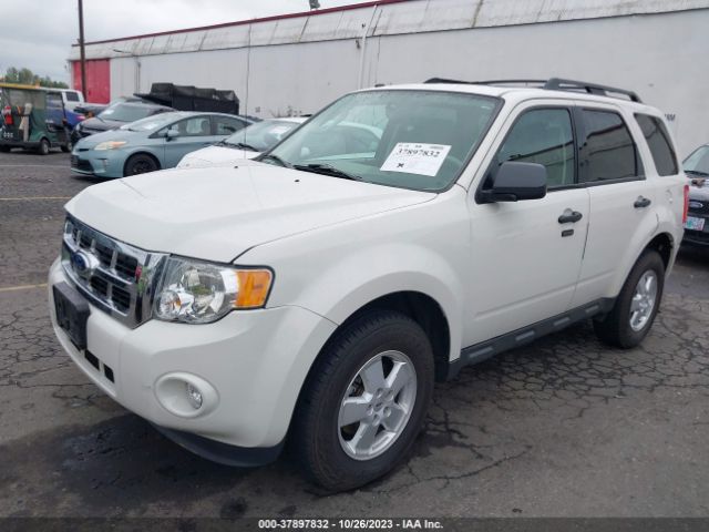 Photo 1 VIN: 1FMCU0D77CKA17486 - FORD ESCAPE 