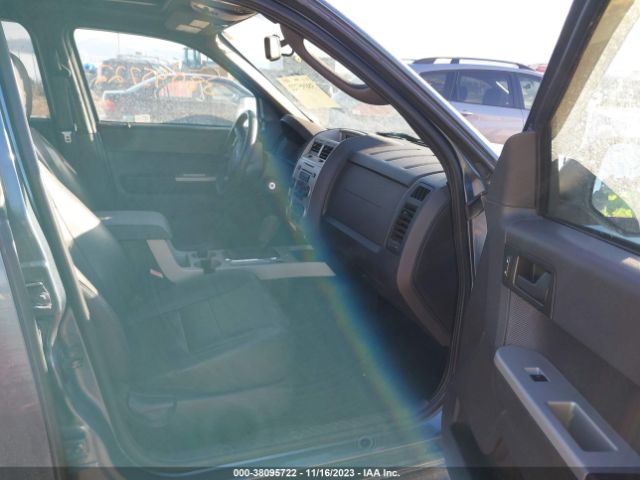 Photo 4 VIN: 1FMCU0D77CKA22977 - FORD ESCAPE 