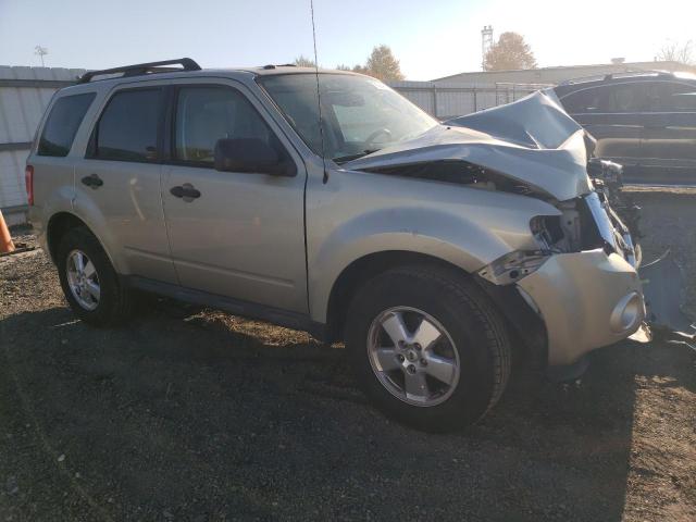 Photo 3 VIN: 1FMCU0D77CKA81706 - FORD ESCAPE XLT 