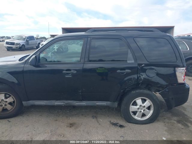 Photo 5 VIN: 1FMCU0D77CKC51661 - FORD ESCAPE 