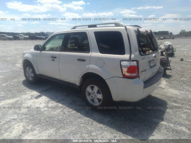 Photo 2 VIN: 1FMCU0D78AKB11857 - FORD ESCAPE 