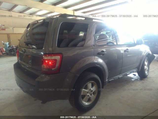 Photo 3 VIN: 1FMCU0D78AKC97173 - FORD ESCAPE 