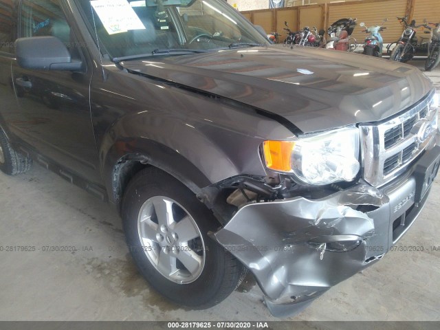 Photo 5 VIN: 1FMCU0D78AKC97173 - FORD ESCAPE 